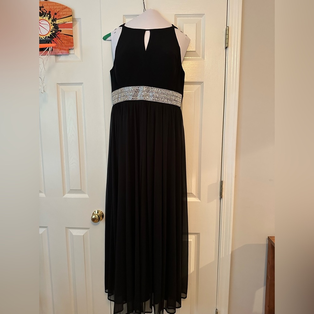 R&M Richards Petite Black Dress